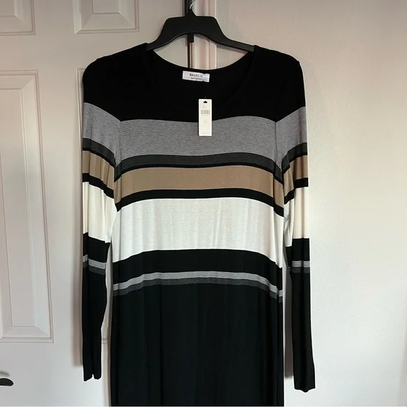 knee length dresses for ladies Bailey 44 main image 0